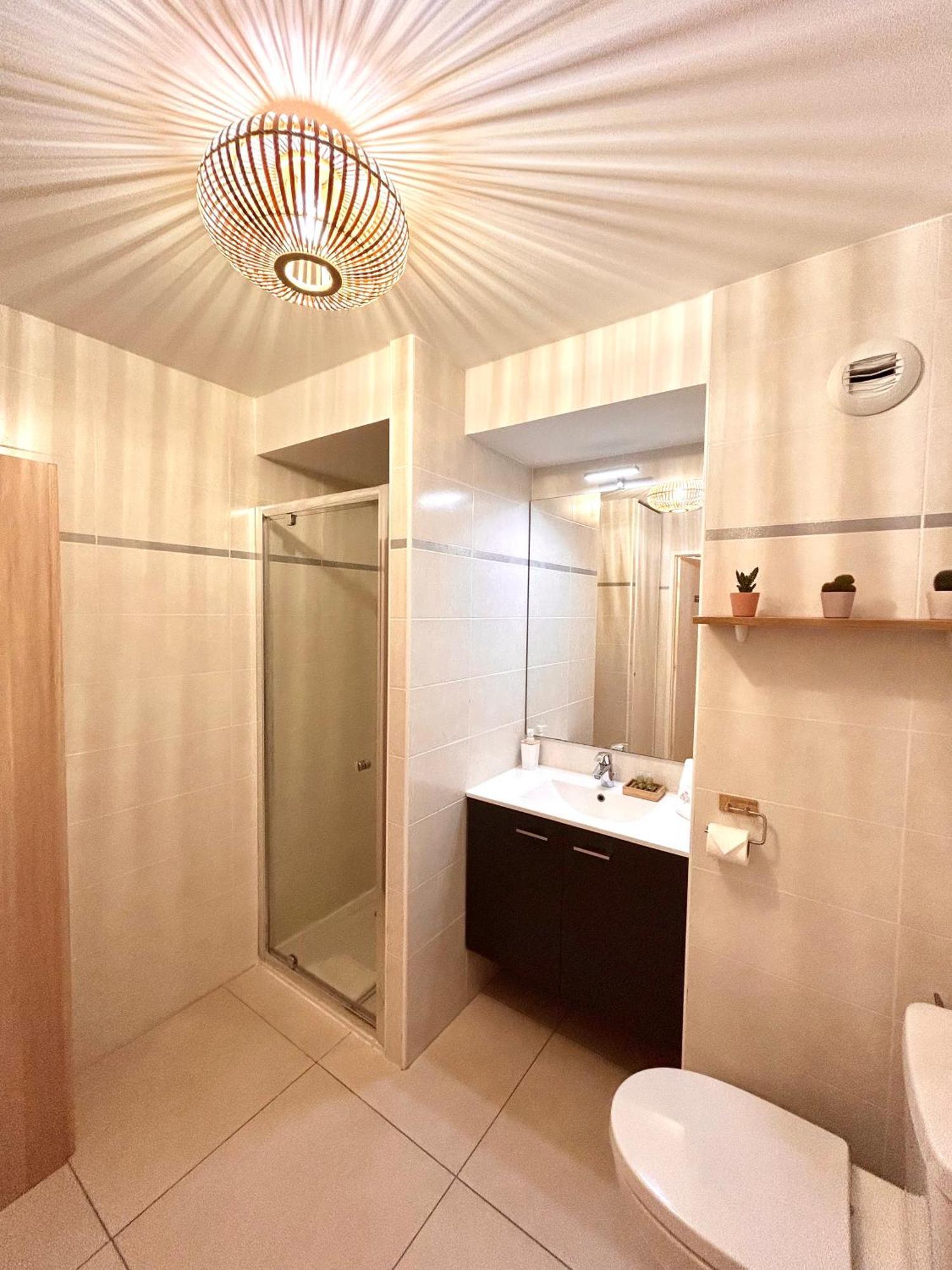 Apartment Neuf - Portes De - Confort - Wifi - Clim